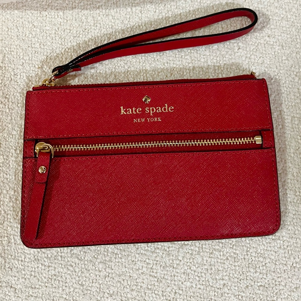 Kate Spade ♠️ Mikas Pond Bee Red Leather Wristlet